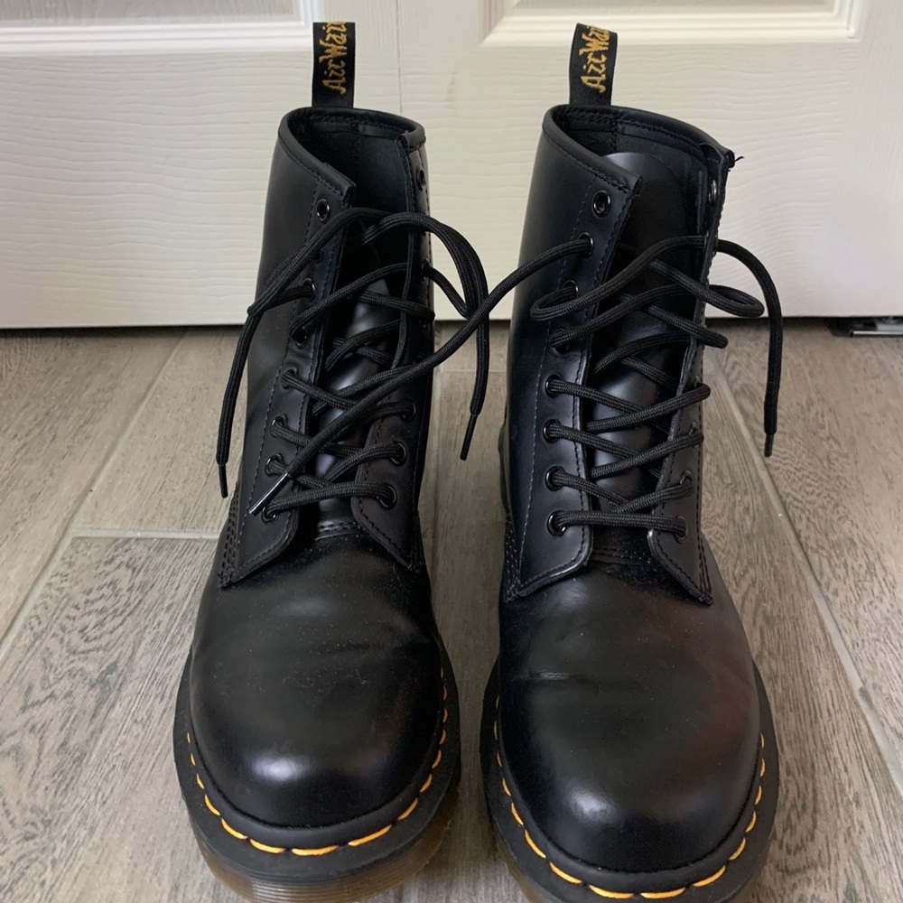 Dr. Martens - size 9 boots